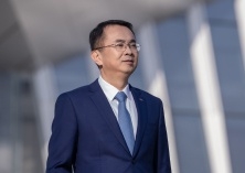 董事：杨国明